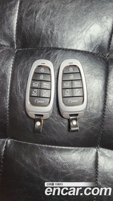 Hyundai Staria Tourer 11-Seater