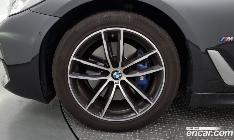 BMW 5-Series i520 M Sport