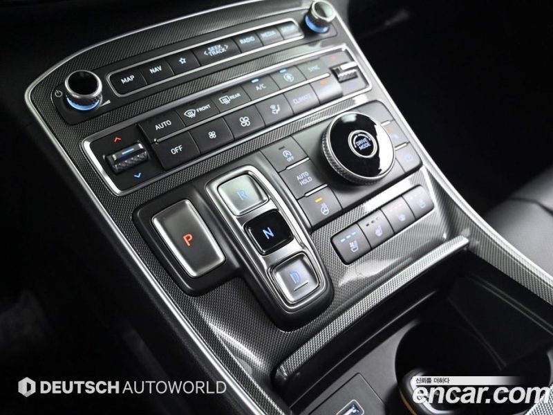 Hyundai Santa Fe Gasoline 2.5T 2WD