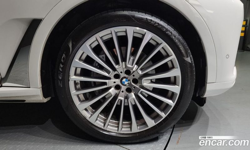 BMW X7 xDrive 40D Design Pure Excellence 6-Seater