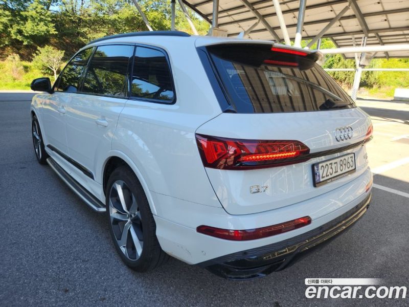 Audi Q7 55 TFSI Quattro Premium