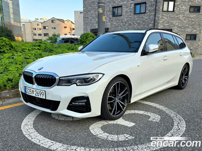 BMW 3-Series i320 Touring M Sports
