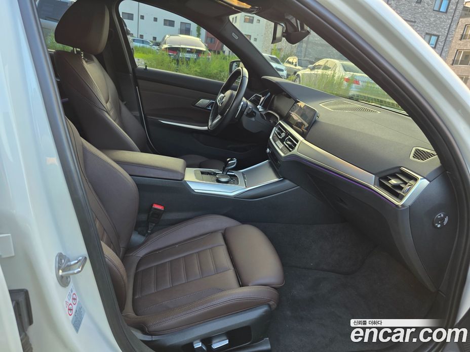 BMW 3-Series i320 Touring M Sports