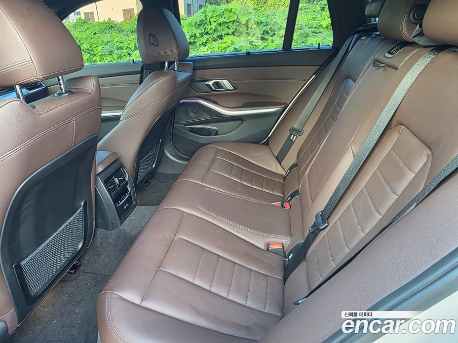 BMW 3-Series i320 Touring M Sports