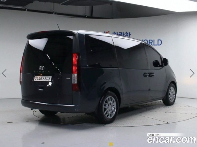 Hyundai Staria 4WD Tourer 9-Seater