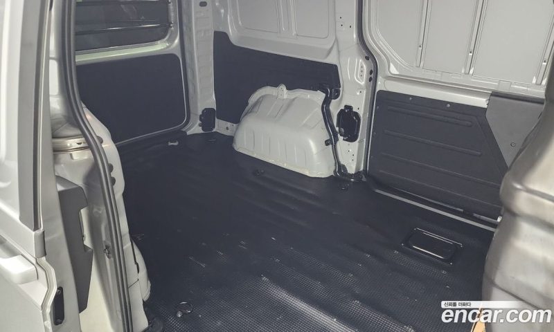 Hyundai Staria Cargo 3-Seater