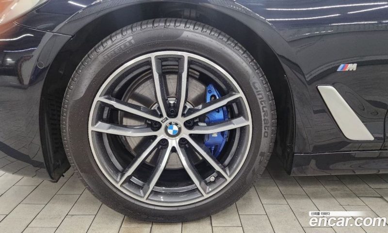 BMW 5-Series i520 M Sport
