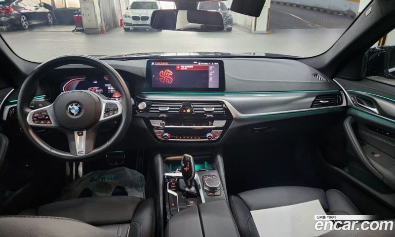 BMW 5-Series i520 M Sport