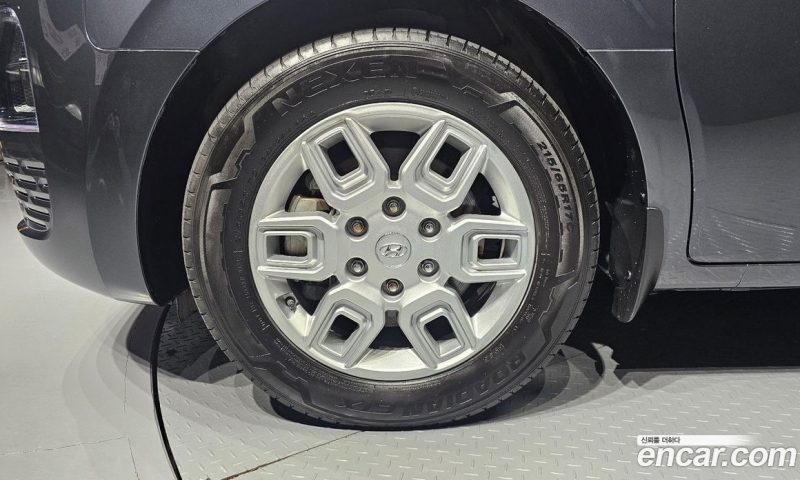 Hyundai Staria Cargo 5-Seater