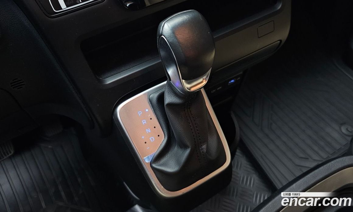 Hyundai Staria Cargo 5-Seater