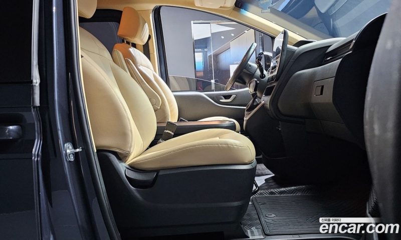 Hyundai Staria Cargo 5-Seater