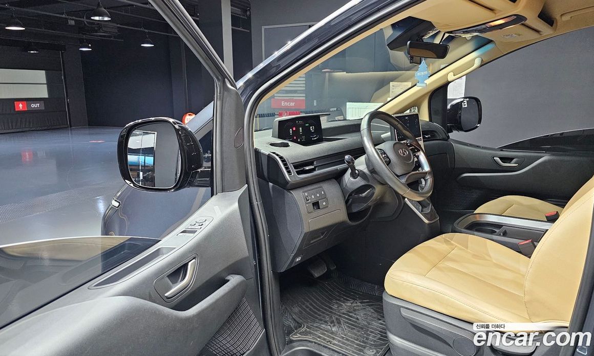 Hyundai Staria Cargo 5-Seater