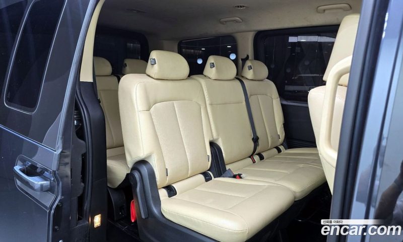 Hyundai Staria Tourer 9-Seater