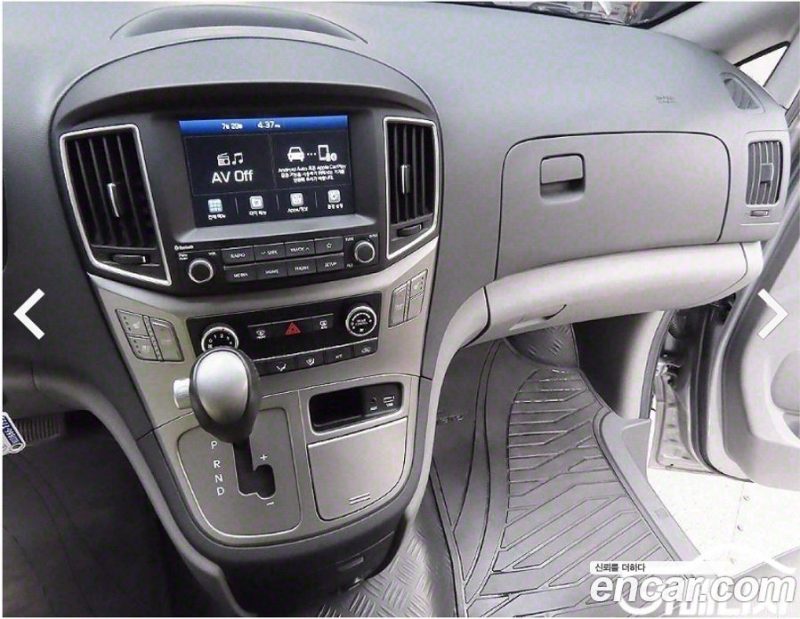 Hyundai Starex Wagon 12-Seater