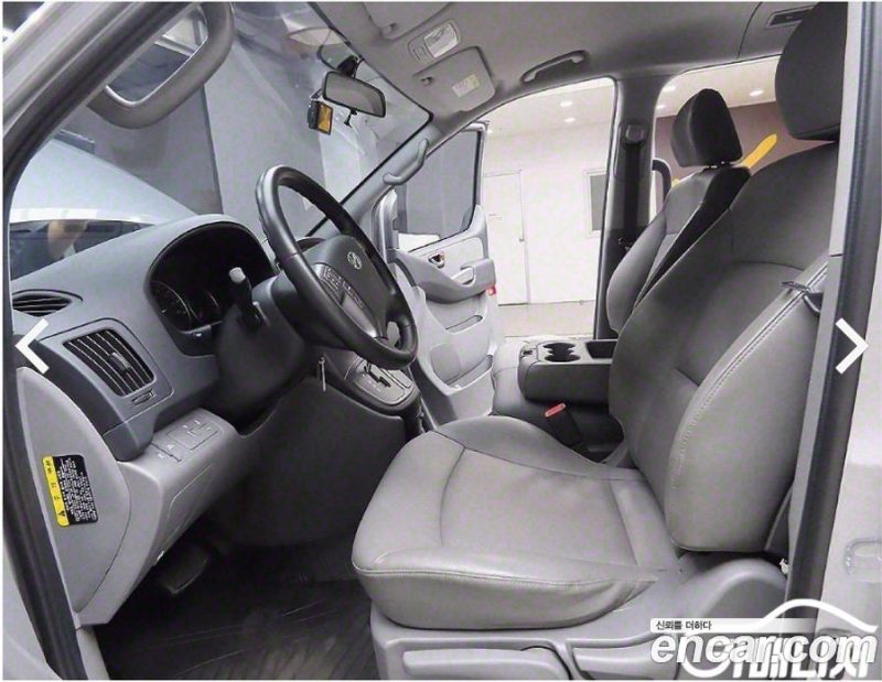 Hyundai Starex Wagon 12-Seater