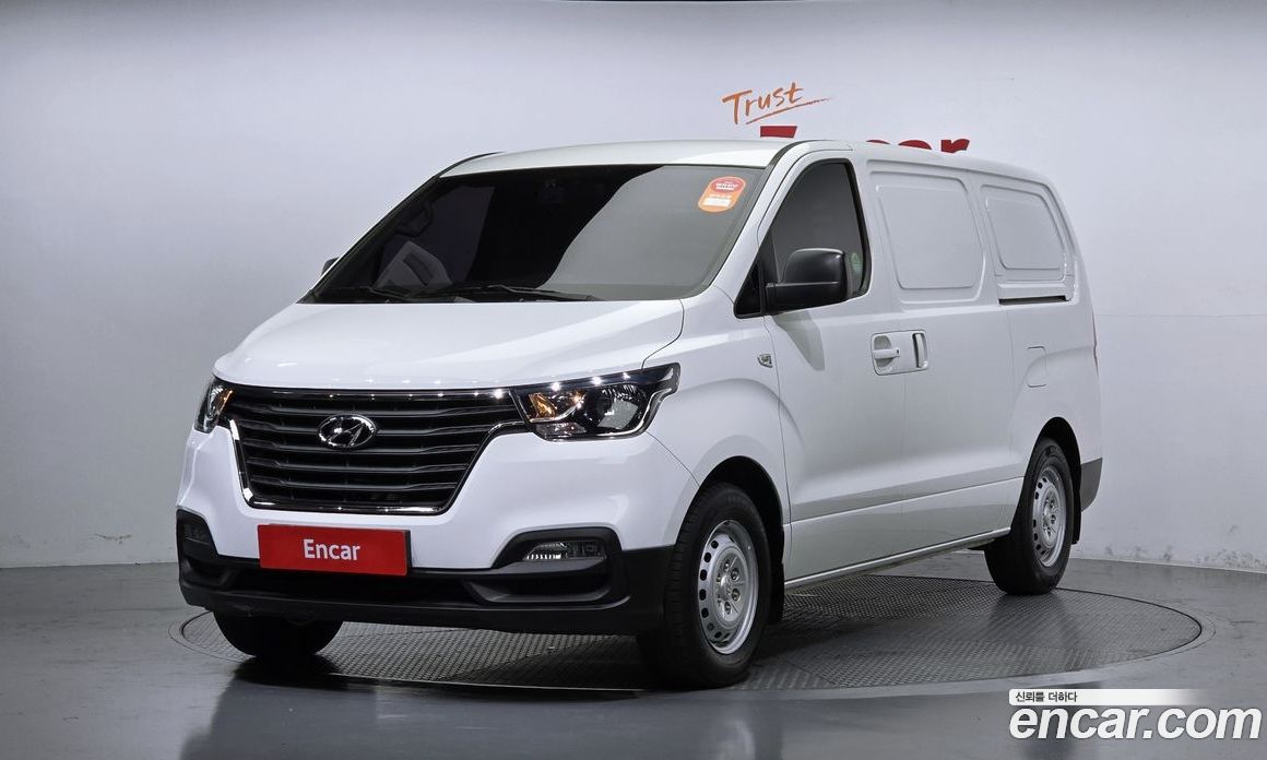 Hyundai Starex Van 3-Seater