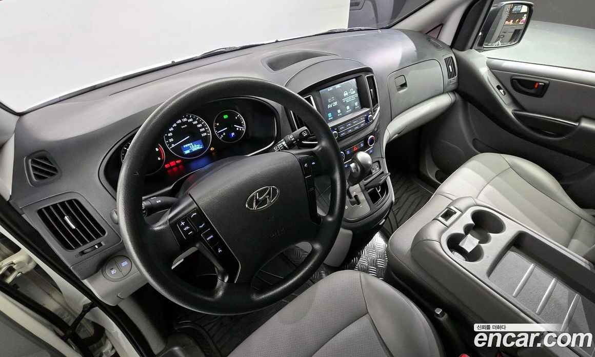 Hyundai Starex Van 3-Seater