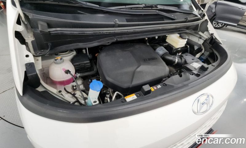 Hyundai Staria Cargo 3-Seater