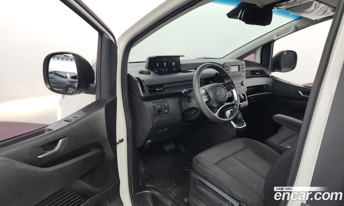 Hyundai Staria Cargo 3-Seater