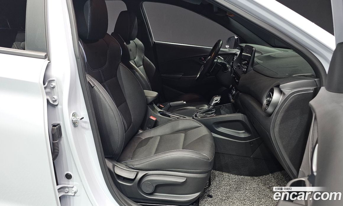 Hyundai Kona Gasoline 2.0 2WD