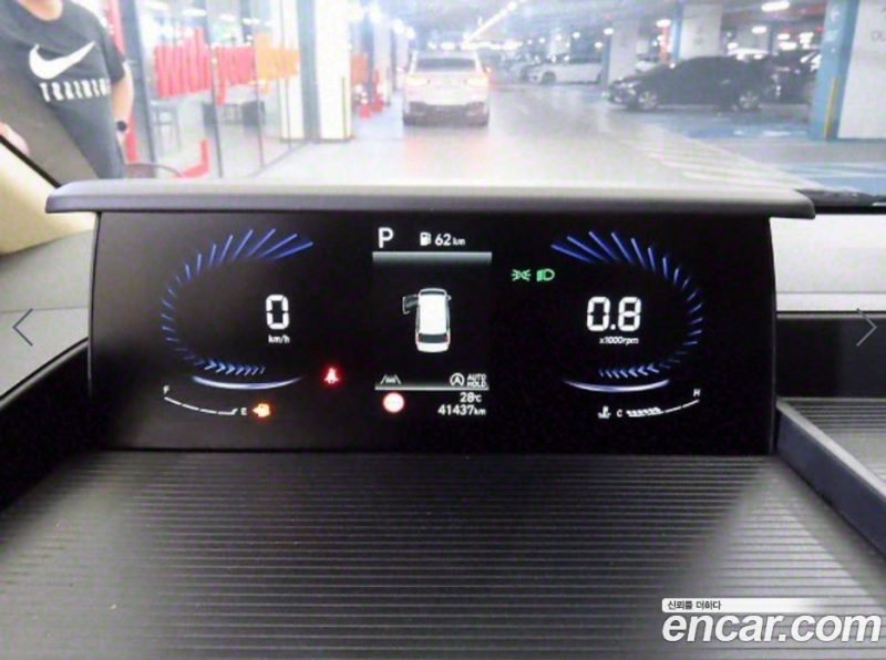 Hyundai Staria Tourer 11-Seater