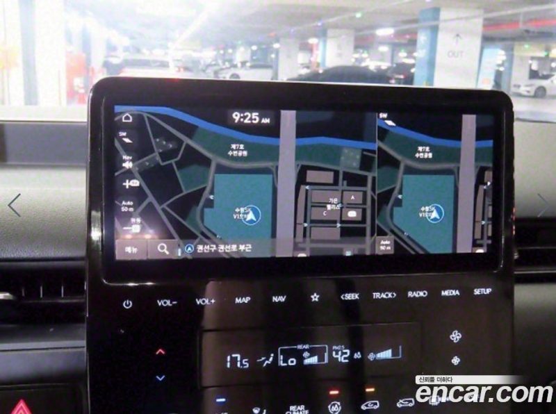 Hyundai Staria Tourer 11-Seater