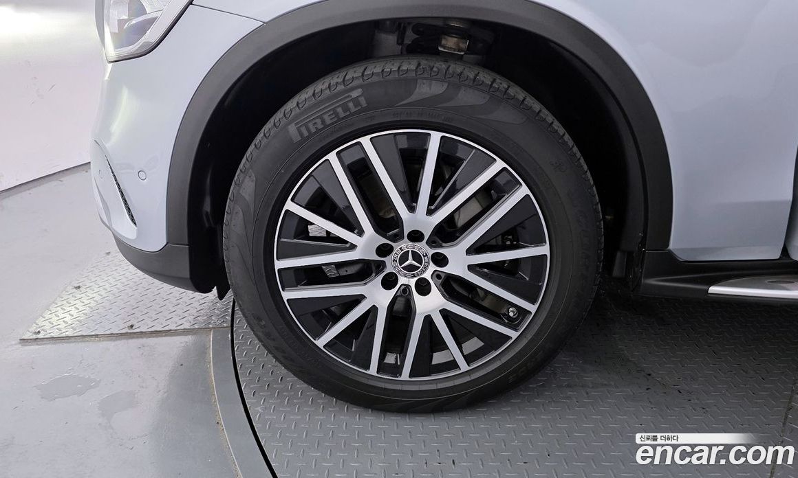 Mercedes Benz GLC-Class GLC220 D 4MATIC