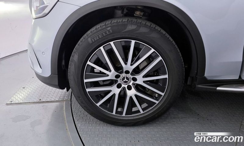 Mercedes Benz GLC-Class GLC220 D 4MATIC