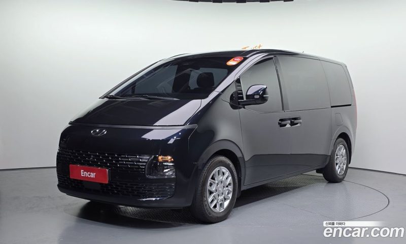 Hyundai Staria 4WD Tourer 9-Seater