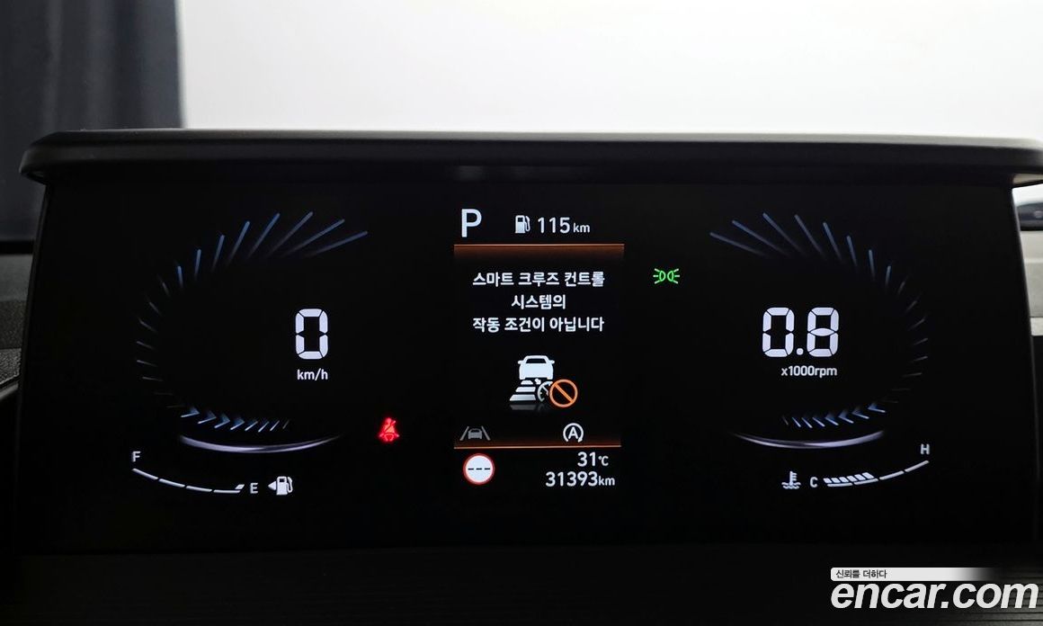 Hyundai Staria 4WD Tourer 9-Seater