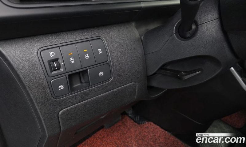 Hyundai Staria 4WD Tourer 9-Seater