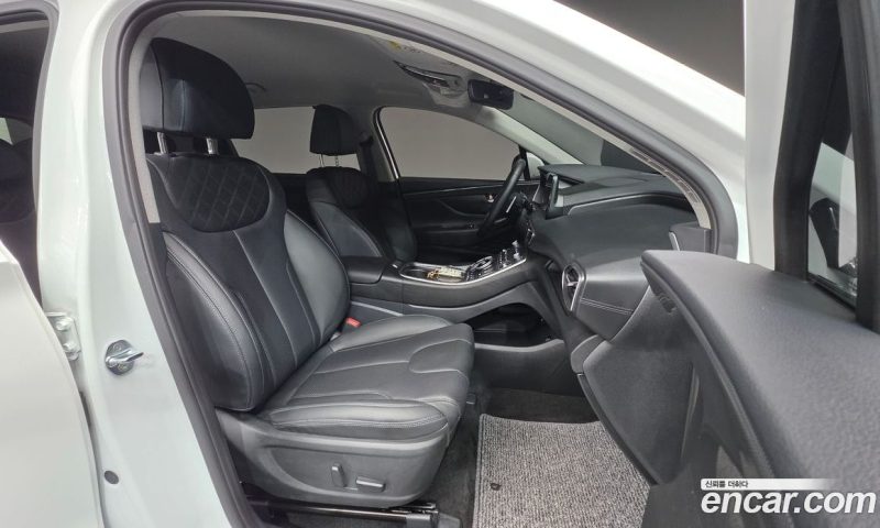 Hyundai Santa Fe Gasoline 2.5T 2WD