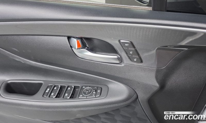 Hyundai Santa Fe Gasoline 2.5T 2WD