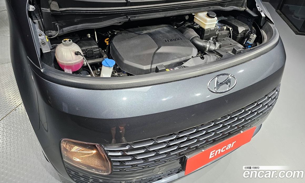 Hyundai Staria Cargo 3-Seater