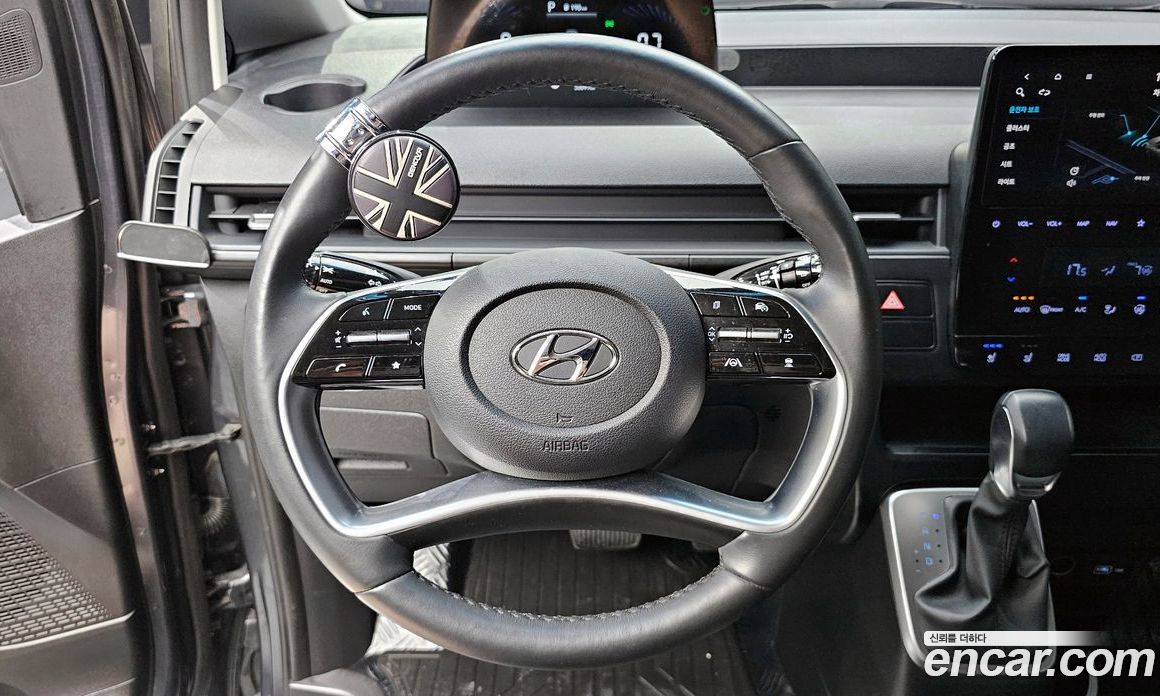 Hyundai Staria Cargo 3-Seater