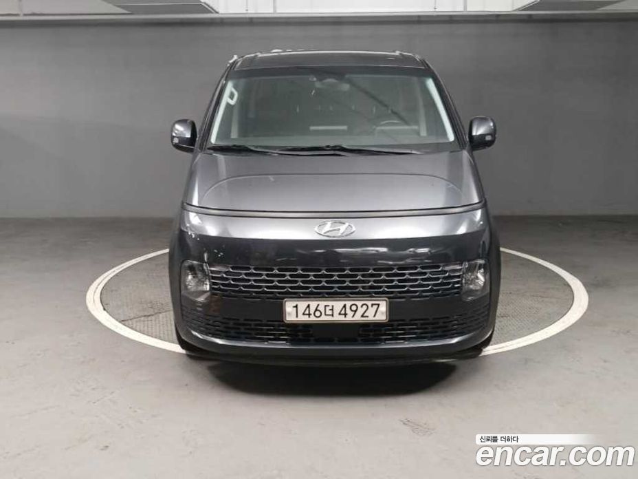 Hyundai Staria Tourer 9-Seater