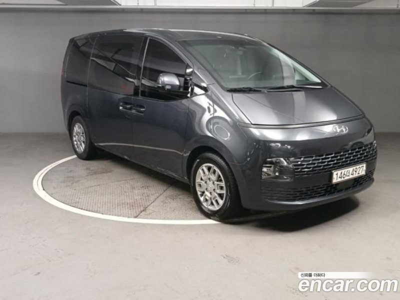 Hyundai Staria Tourer 9-Seater