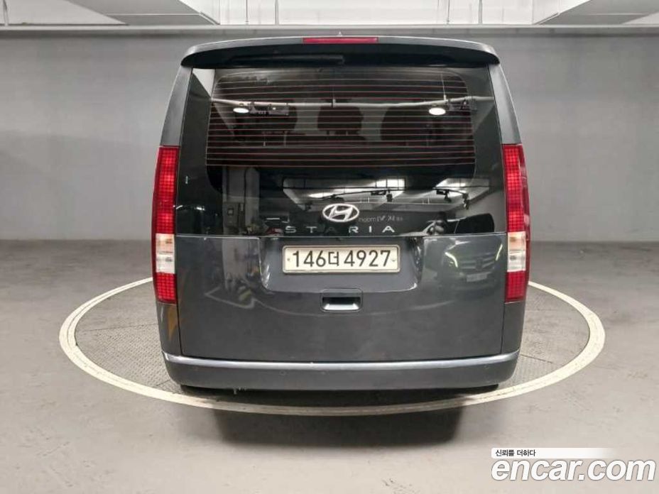Hyundai Staria Tourer 9-Seater