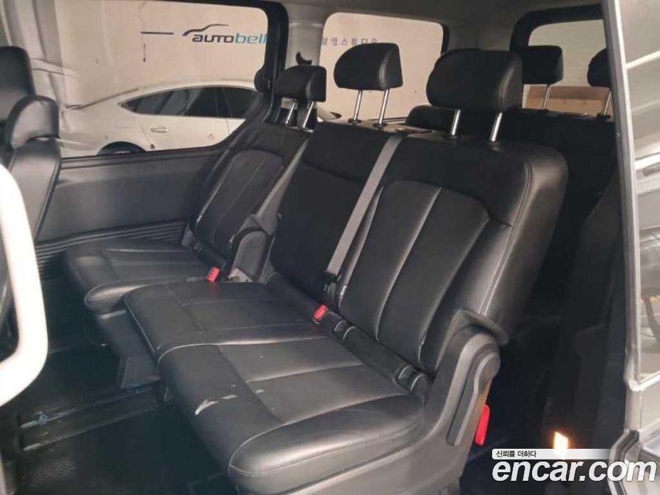 Hyundai Staria Tourer 9-Seater