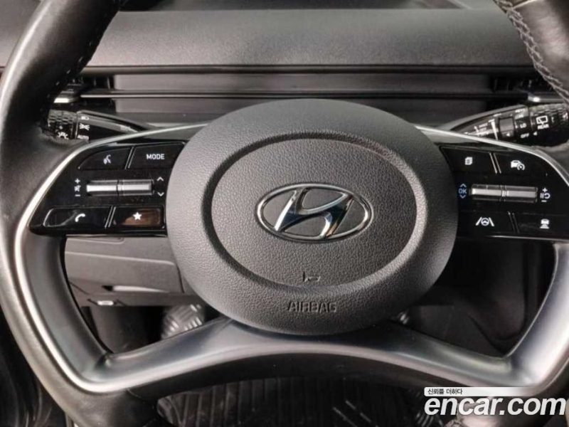 Hyundai Staria Tourer 9-Seater