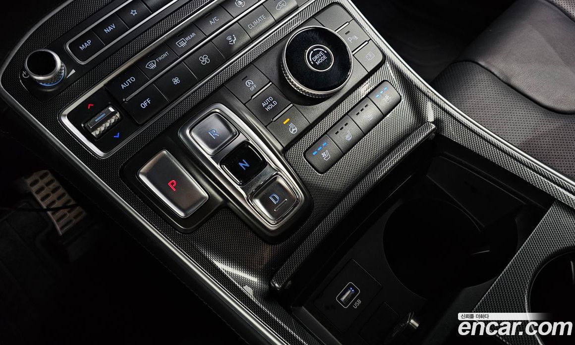 Hyundai Santa Fe Gasoline 2.5T 2WD