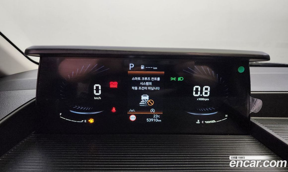 Hyundai Staria 4WD Tourer 11-Seater