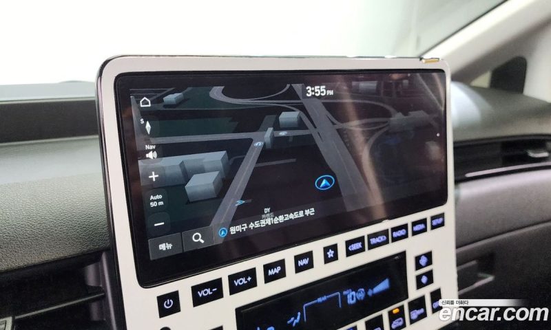 Hyundai Staria 4WD Tourer 11-Seater