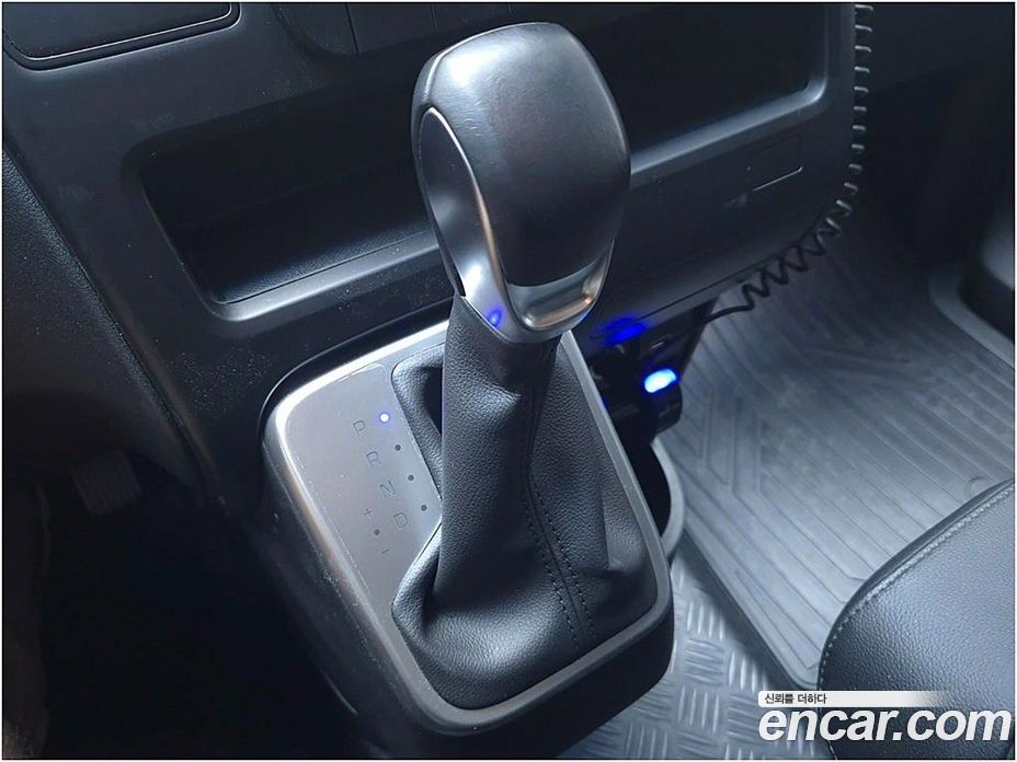 Hyundai Staria Cargo 3-Seater