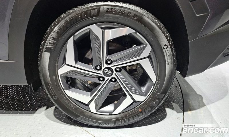 Hyundai Tucson Gasoline 1.6 Turbo 2WD