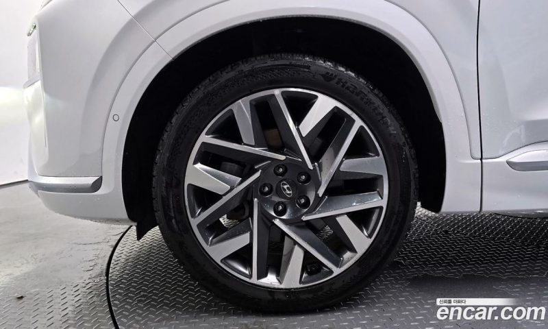 Hyundai Santa Fe Gasoline 2.5T 2WD