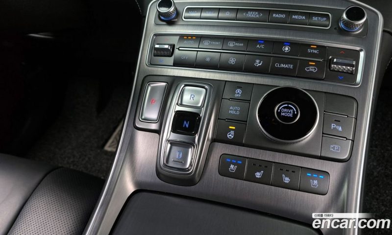 Hyundai Santa Fe Gasoline 2.5T 2WD