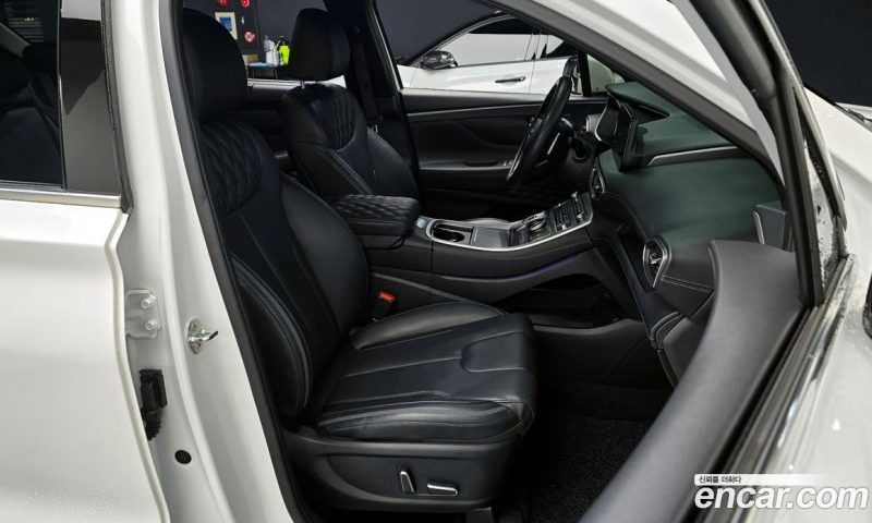 Hyundai Santa Fe Gasoline 2.5T 2WD