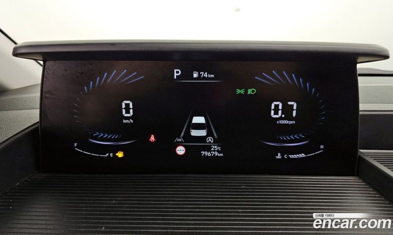 Hyundai Staria Tourer 9-Seater