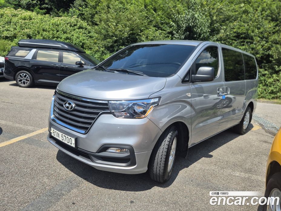 Hyundai Starex Van 3-Seater